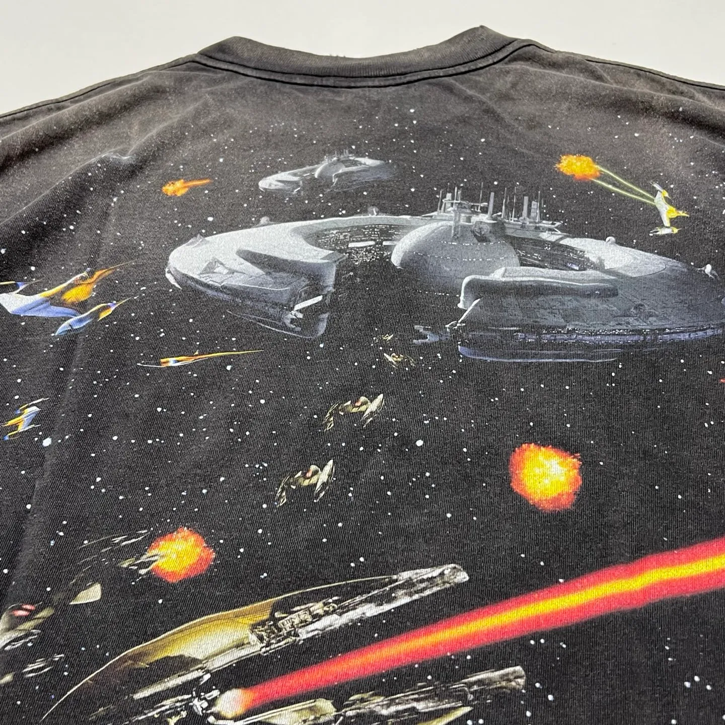 ⚠️The most complex and coolest item of this season, available in stock, available in seconds SAINT Mxxxxxx × STAR WARS SW_SS TEE /STARWARS / BLK Star Wars co-branded model. Fighter printed TEE. Washed black S-XL. Super complex and unconstrained printing design. The T-shirt using the vision of the "N-1 Star Fighter" in Star Wars is the most screen-printed item this season, reaching an astonishing 372 screens. Even the most difficult-to-print parts of the armpits are printed with luxurious printing. In addition, they are also hand-made distressed, splashed with ink, faded with water, and hand-damaged to complete this special and perfect work of art!